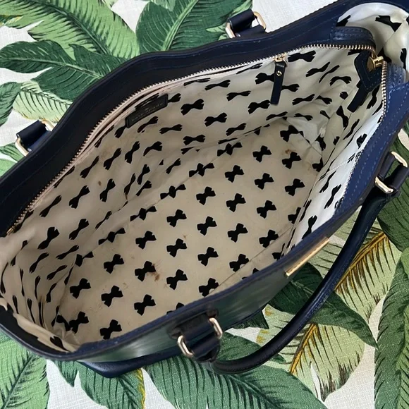 Kate Spade • Navy Scallop Leather Tote w/ Bow Interior - Picture 7 of 12